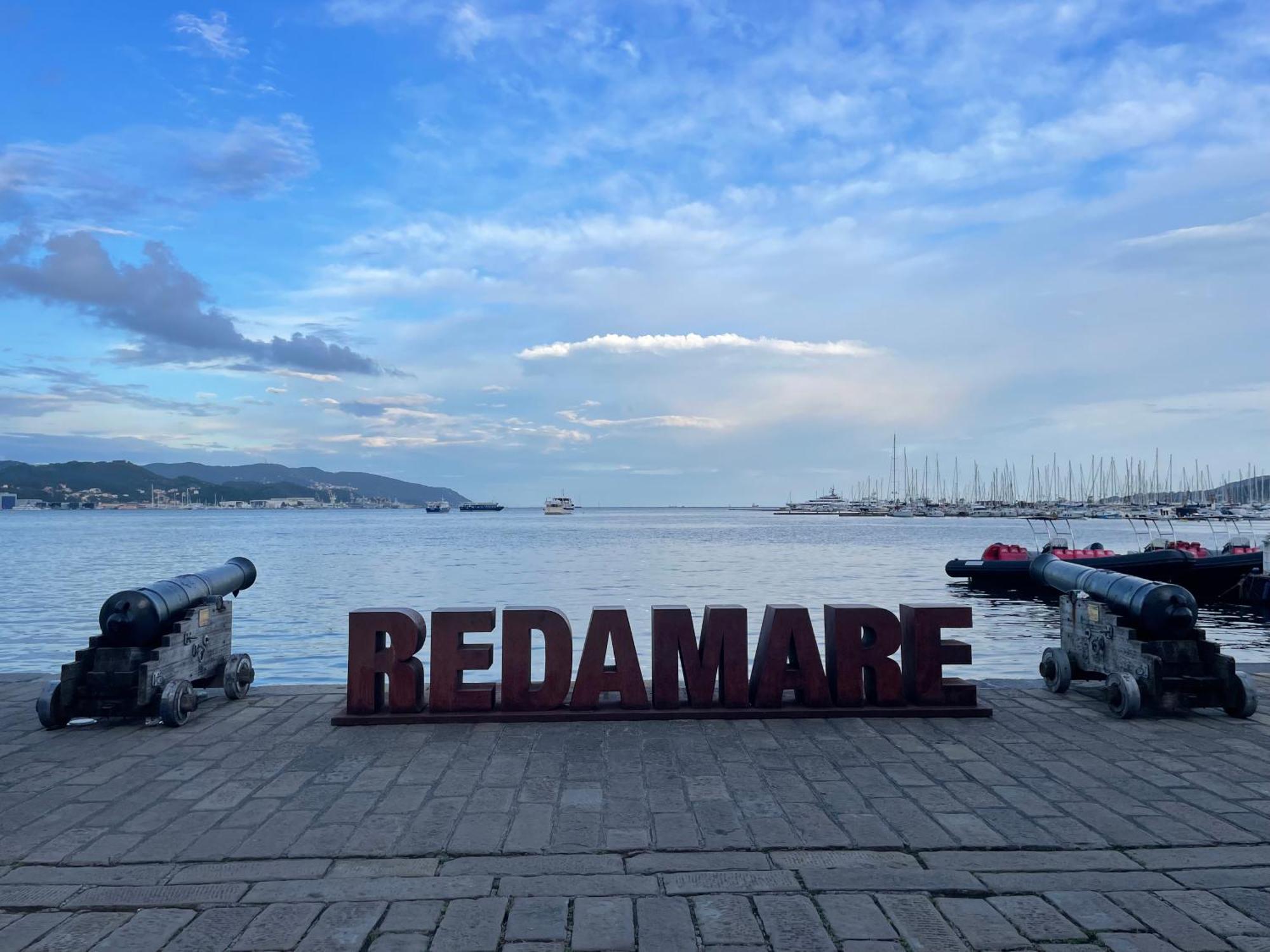 Appartamento Con Parcheggio Vicino Alla Stazione E Centro La Spezia Extérieur photo